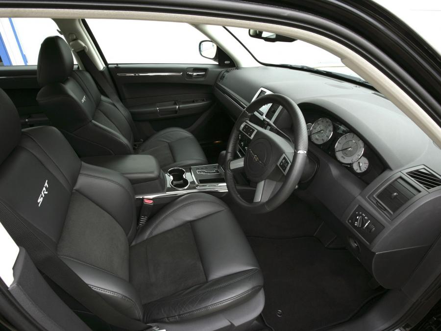  Chrysler 300C CRD SRT-Design 2008 года  (фото 14 из 21)